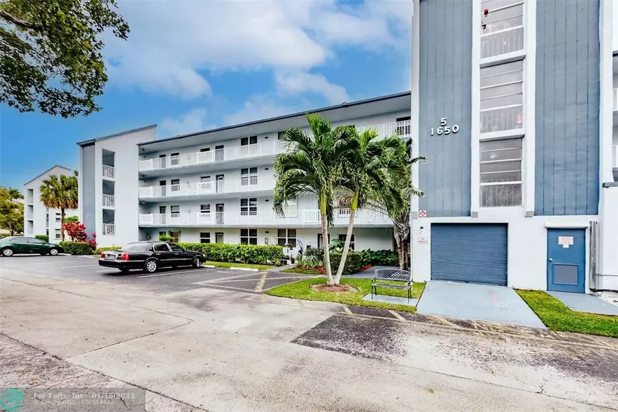 1650 NW 80 AV  #401, Margate, FL 33063