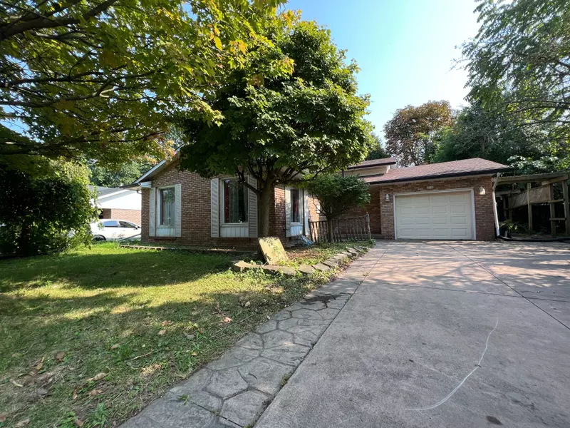 24 Mcgill ST, Welland, ON L3C 3L3