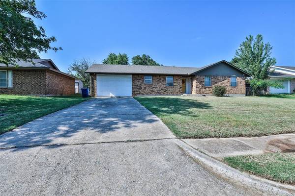 20365 Rockhollow Drive, Harrah, OK 73045