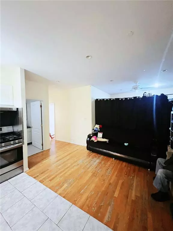 Brooklyn, NY 11214,15 Bay 29th ST #4A