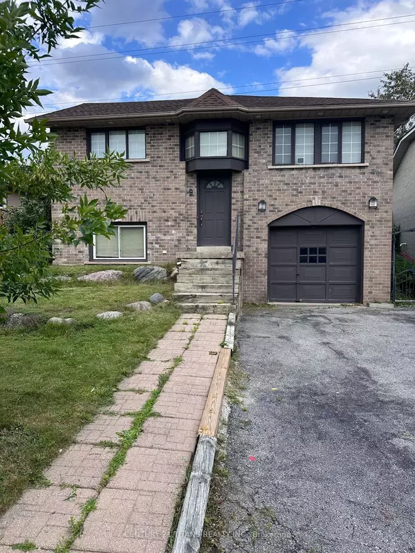 9 Visser CT, Whitby, ON L1N 9A6