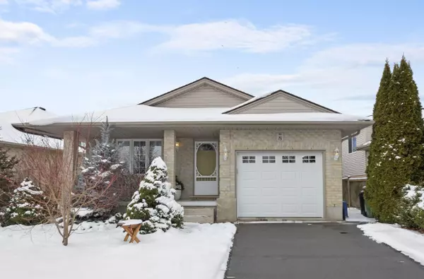 8 Linden LN, Elgin, ON N5P 4M4