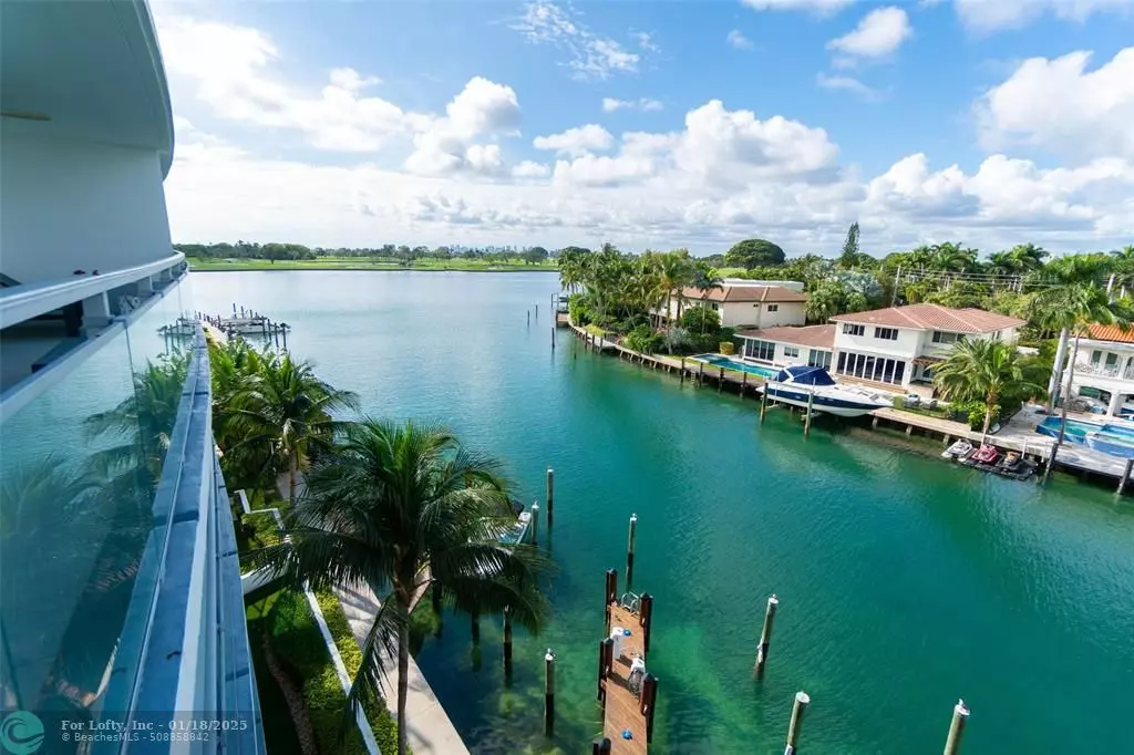 Bay Harbor Islands, FL 33154,9400 W Bay Harbor Dr  #503