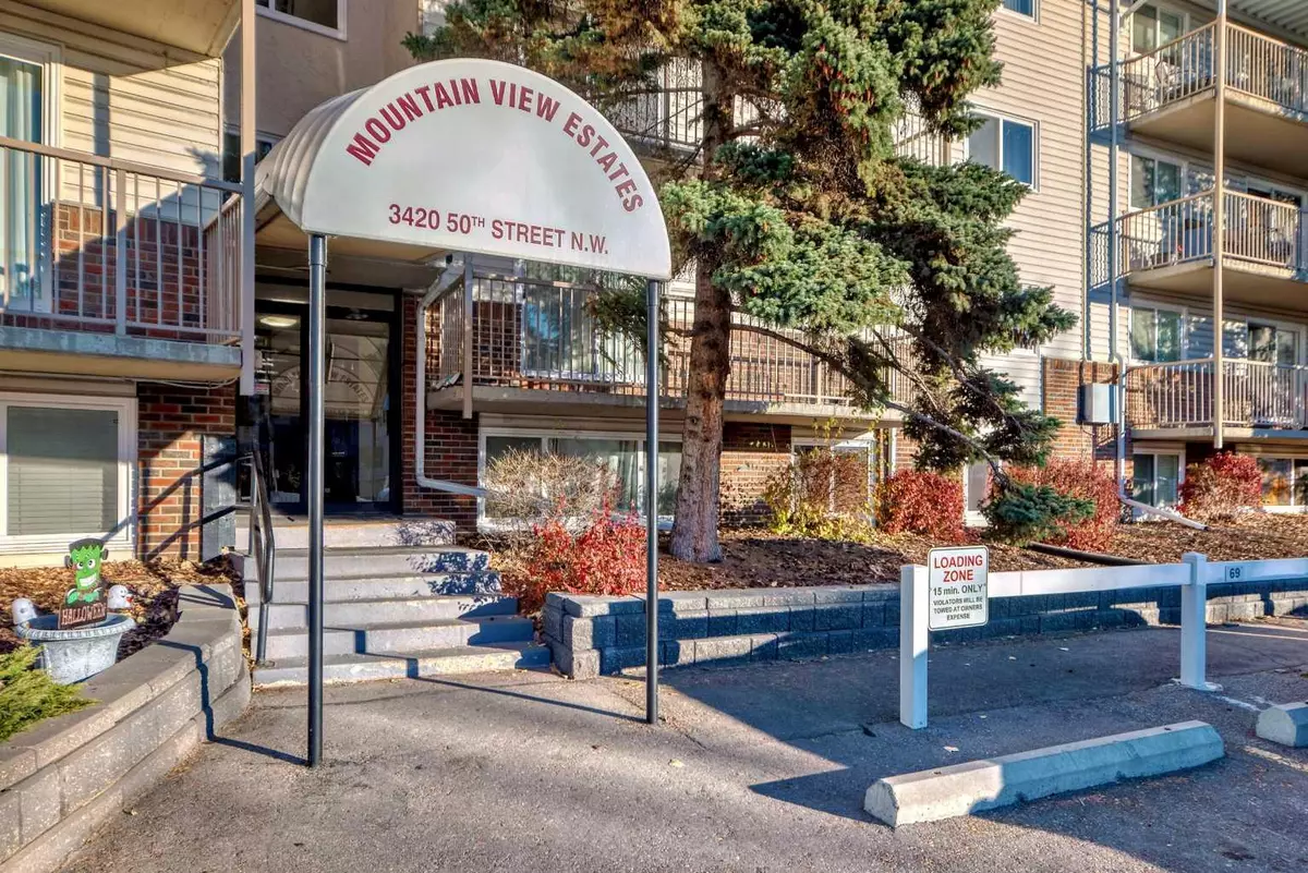 Calgary, AB T3H 2E1,3420 50 ST NW #204