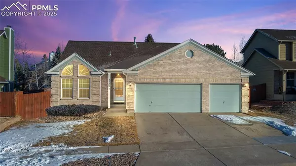 2750 Helmsdale DR, Colorado Springs, CO 80920