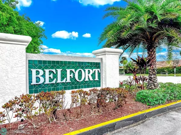 Fort Lauderdale, FL 33321,9933 N Belfort Cir  #201