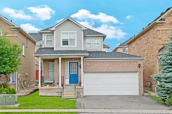 31 Poplar Plains RD #Main, Brampton, ON L7A 1Z5