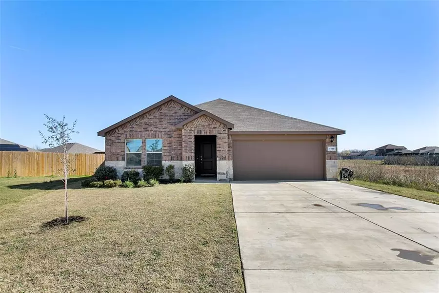 3100 Winoak Drive, Fort Worth, TX 76123