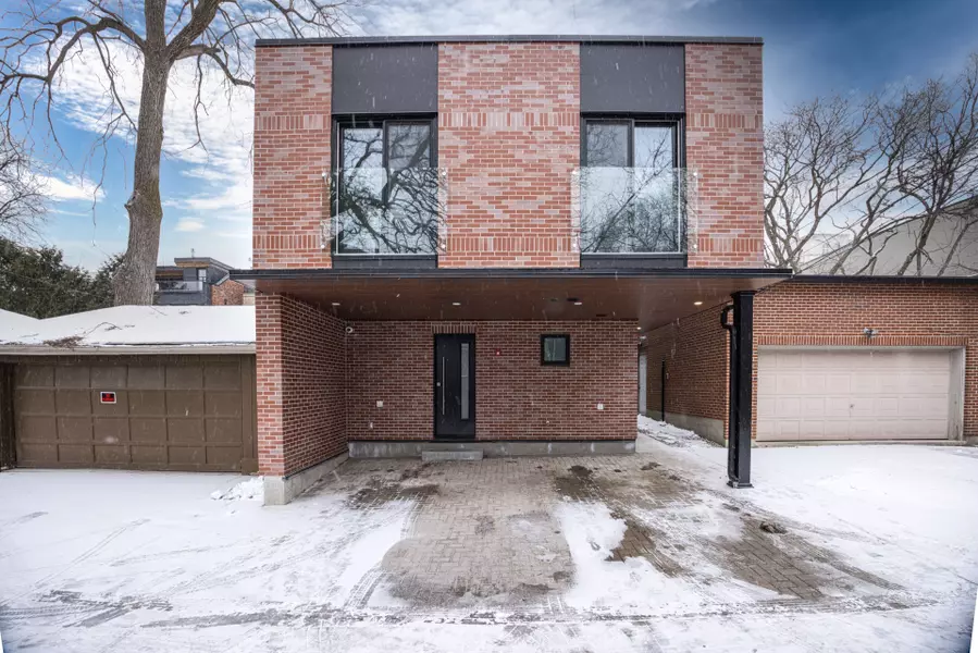 21 Farnham AVE #Laneway, Toronto C02, ON M4V 1H6