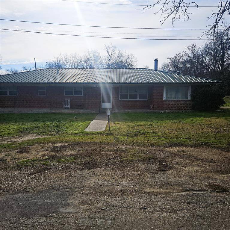 506 Mary Street, Clifton, TX 76634