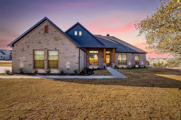 105 Coalson Crossing, Azle, TX 76020