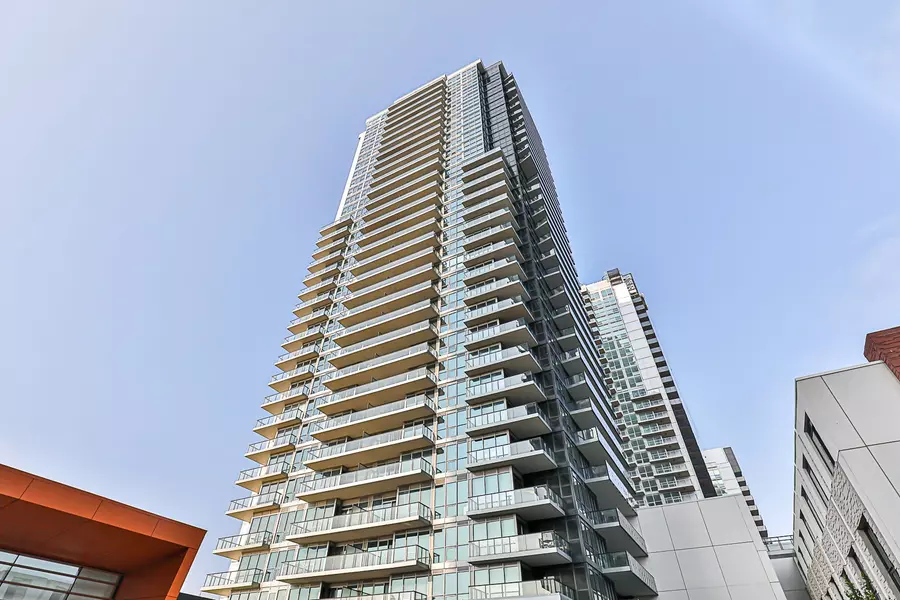 85 Mcmahon DR #1706, Toronto C15, ON M2K 0H2