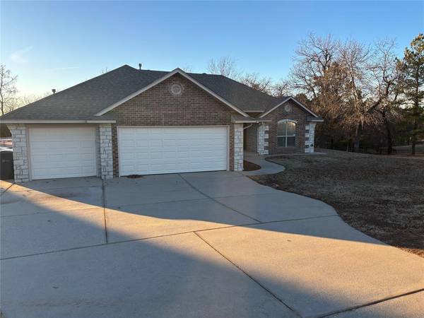 8313 Treeline Drive, Choctaw, OK 73020