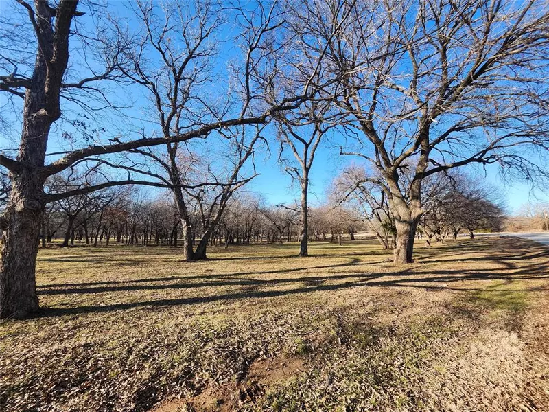 100 Fairway Drive, Nocona, TX 76255