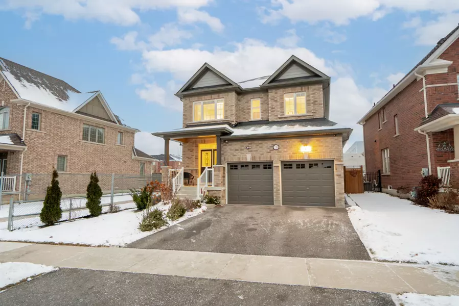 2388 Secreto DR, Oshawa, ON L1L 0H5