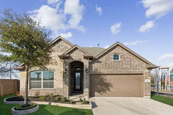 3001 Hidden Valley Drive, Fort Worth, TX 76177