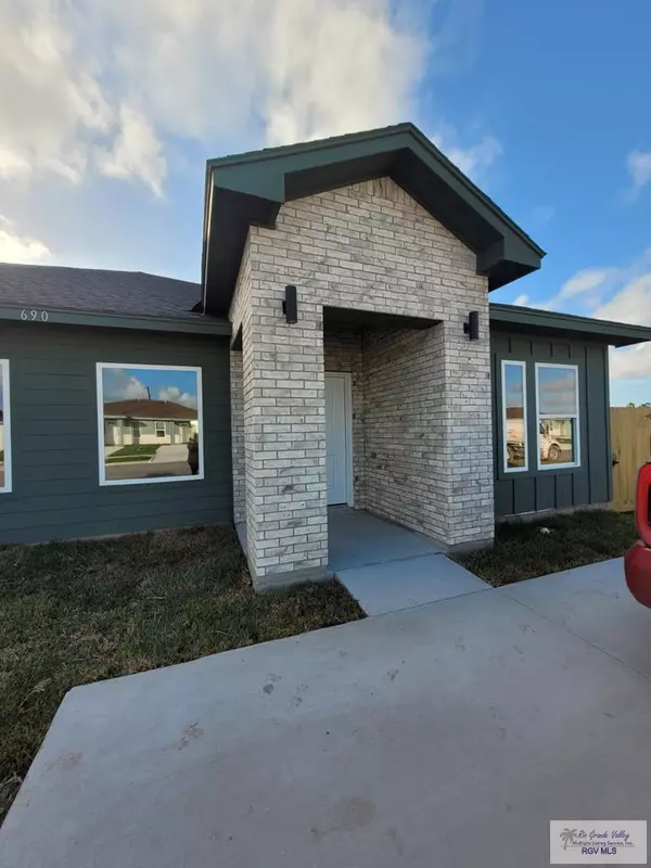 690 SEMINOLE CT, Brownsville, TX 78521