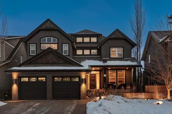 14 Discovery Ridge MNR SW, Calgary, AB T3H 5L9