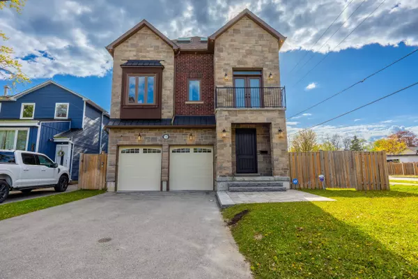 732 Hillview CRES, Pickering, ON L1W 2R8