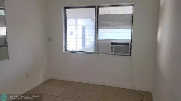 835 NE 16th Street  #2, Fort Lauderdale, FL 33305