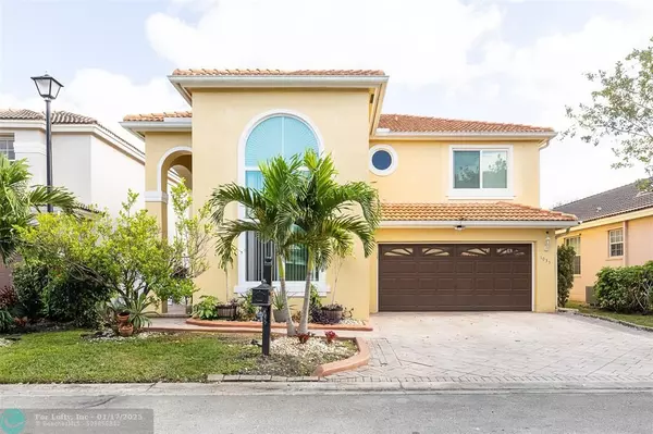 1035 NW 117th Ave, Coral Springs, FL 33071