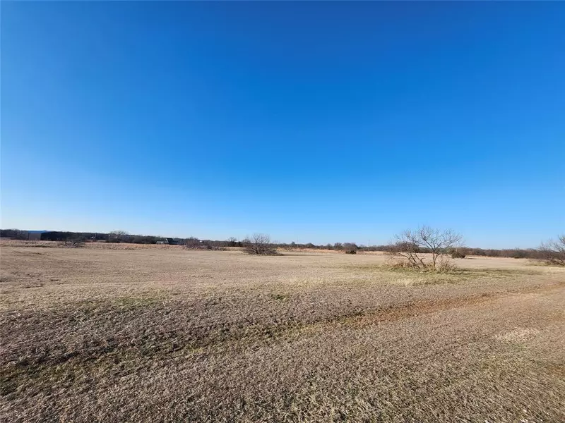 188 Nocona Drive, Nocona, TX 76255