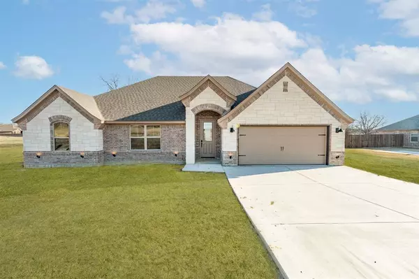 Stephenville, TX 76401,560 Walking Horse Drive