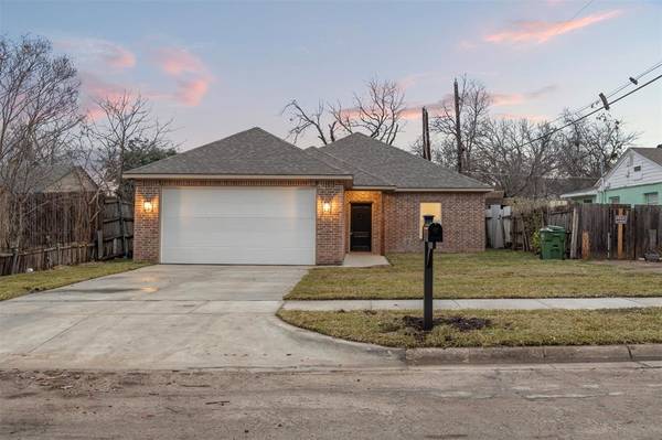 523 Joy, White Settlement, TX 76018