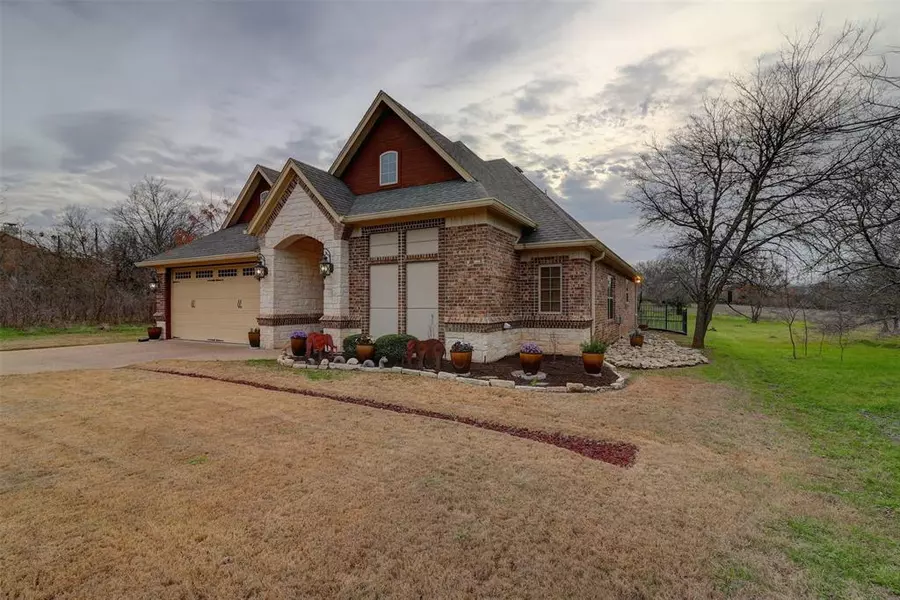 27038 Stonewood Drive, Whitney, TX 76692