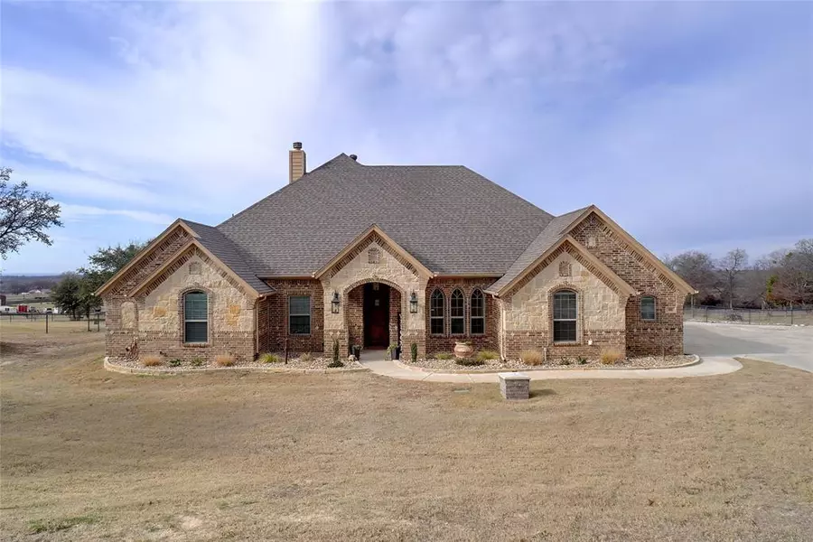 101 Woody Williams Court, Weatherford, TX 76088