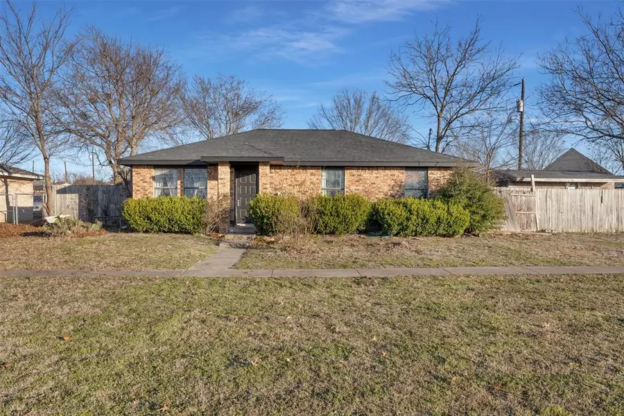 900 N Grand Avenue, Waxahachie, TX 75165