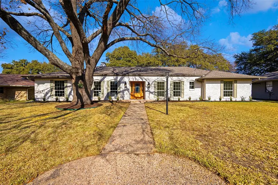 7957 Roundrock Road, Dallas, TX 75248