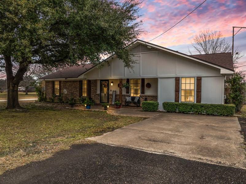 109 Moonlight Drive, Robinson, TX 76706