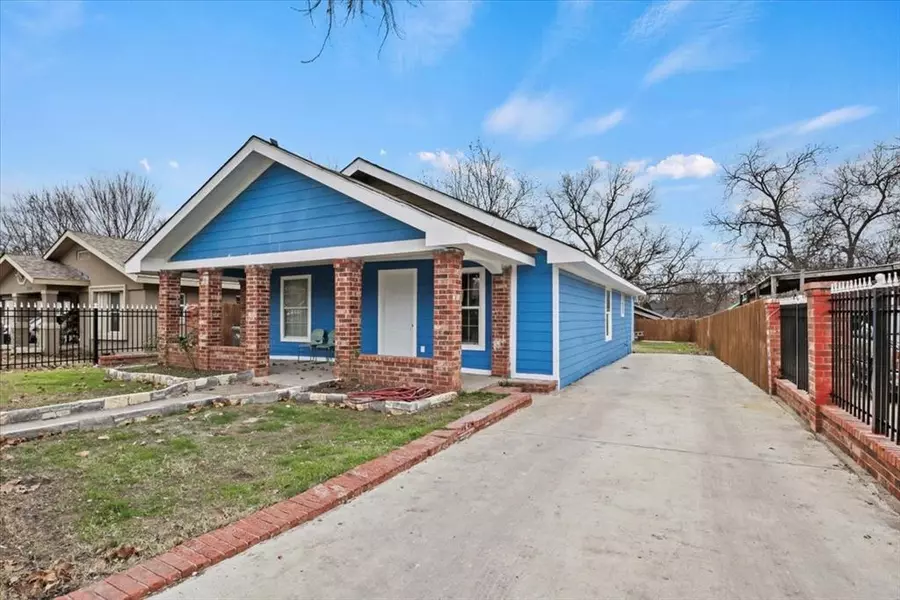 3222 Avenue L, Fort Worth, TX 76105