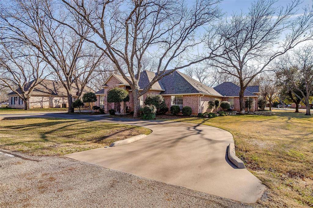 Granbury, TX 76049,8901 Ellerslie Circle