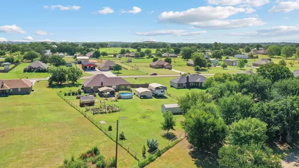 Brock, TX 76087,169 Savannah Drive