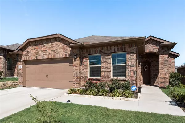 732 Beebrush Drive, Fort Worth, TX 76131