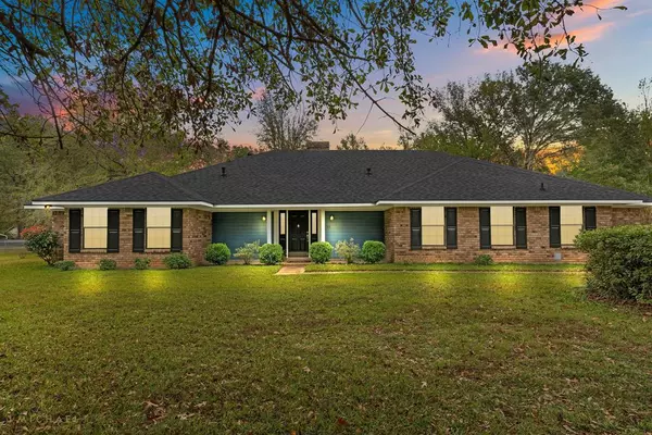 7553 Beebe Drive, Greenwood, LA 71033