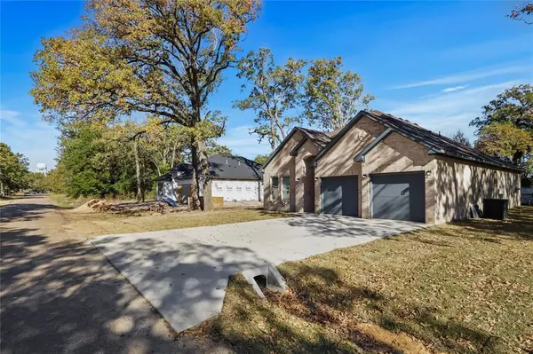 Enchanted Oaks, TX 75156,6143 Inca Drive