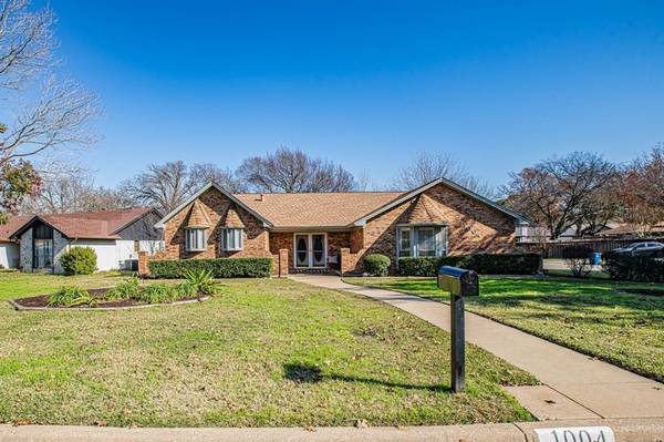 Grapevine, TX 76051,1004 Yellowstone Drive