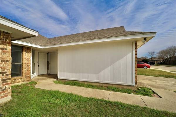 Carrollton, TX 75006,1014 Willowbrook Trail