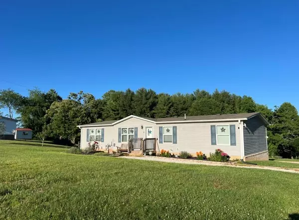 4270 Coulson Church Road, Hillsville, VA 24343