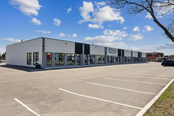 Oakville, ON L6L 2X4,1290 Speers RD #14