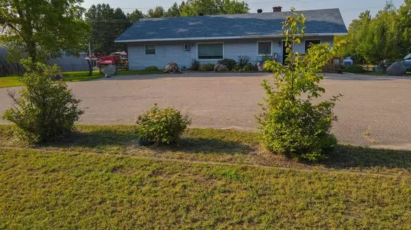 Renfrew, ON K0J 2A0,16358 Highway 60 N/A