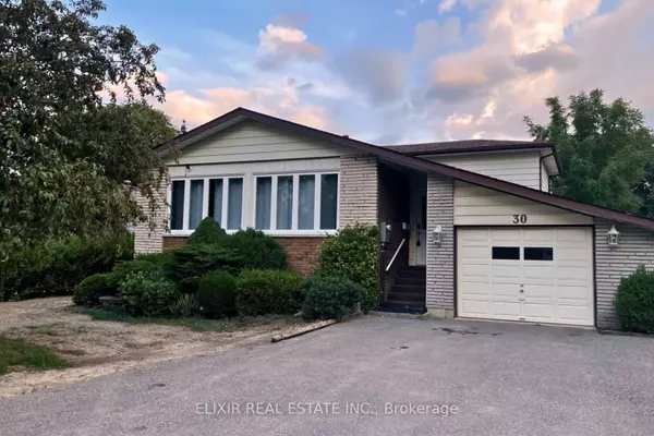 30 Trotters LN, Brampton, ON L6Y 1B6