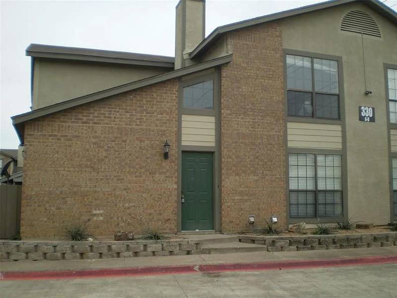 330 W Harwood Road #A, Hurst, TX 76054