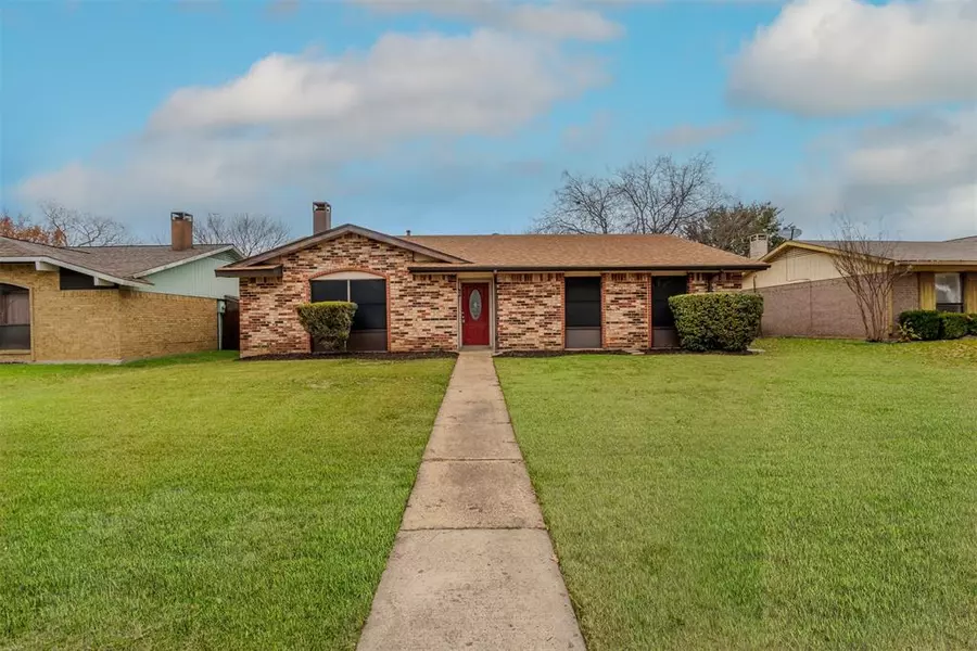 2219 Bowie Drive, Carrollton, TX 75006