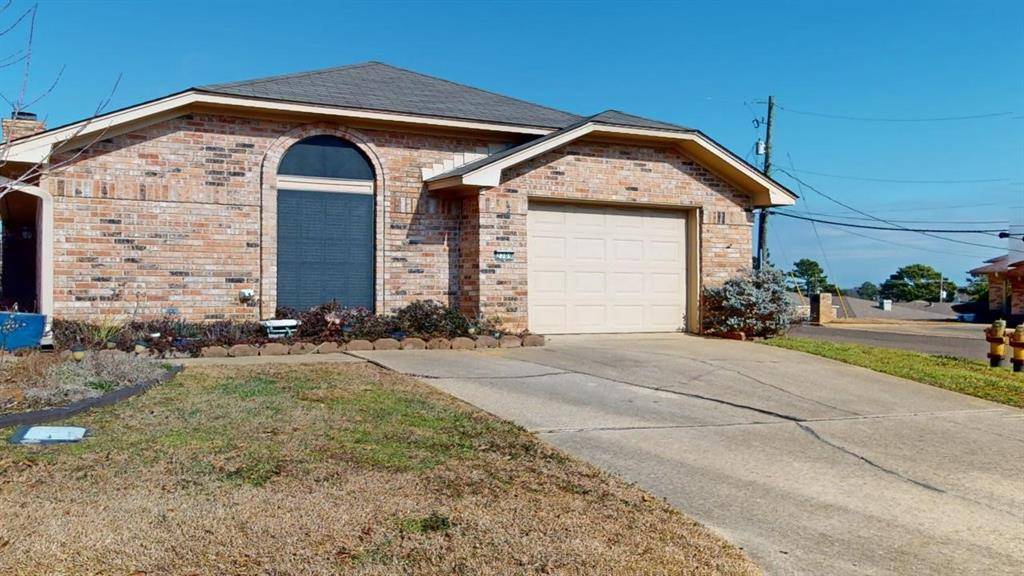 2709 Woodhaven Court, Longview, TX 75605