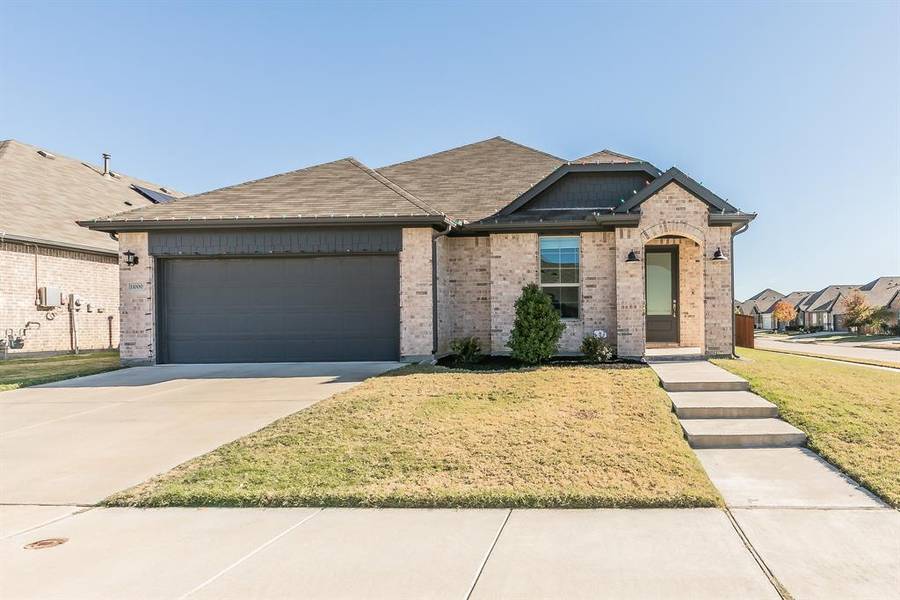 11000 Silver Falls Court, Fort Worth, TX 76244