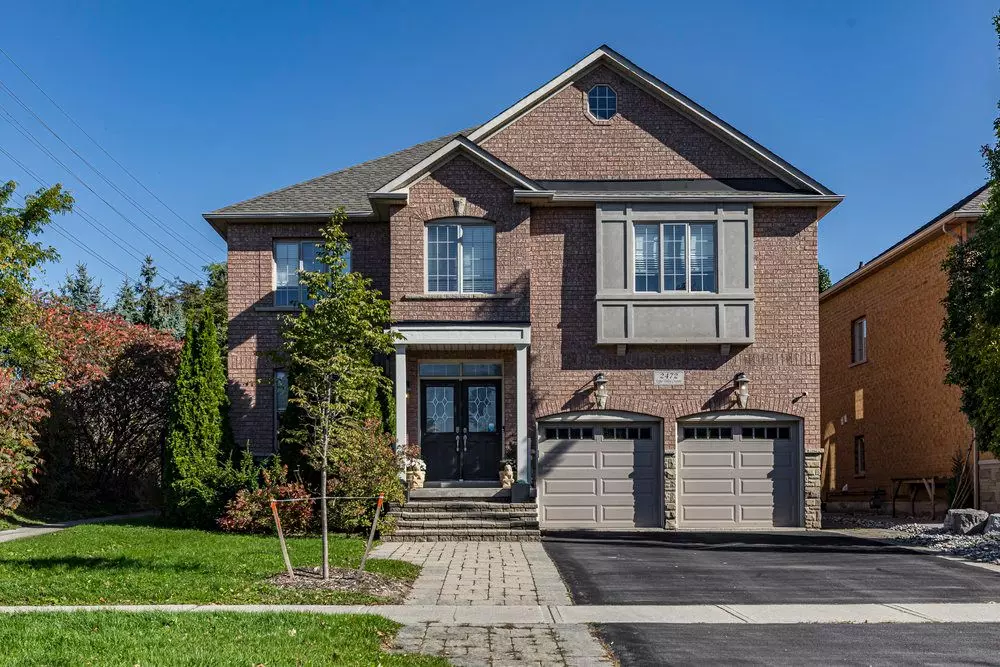 Oakville, ON L6H 7P2,2472 Upper Valley CRES